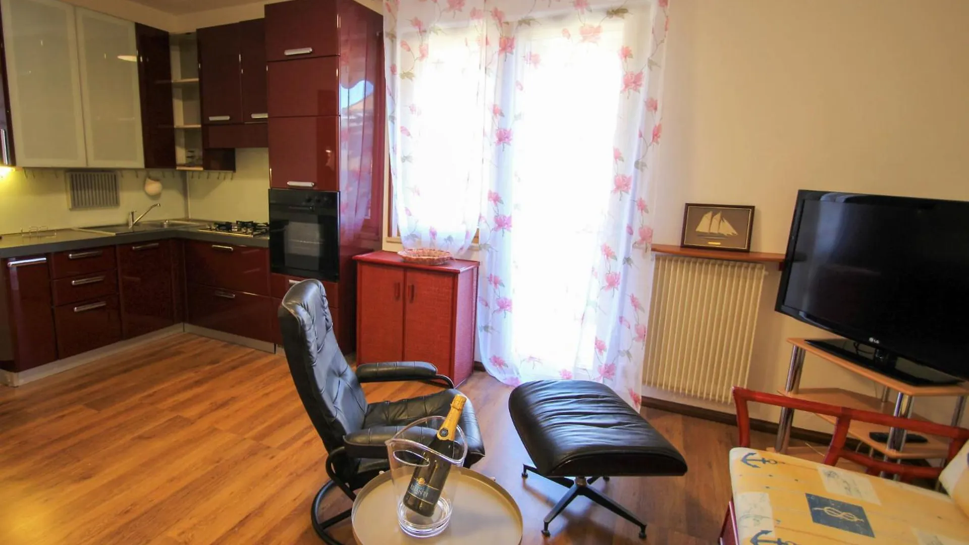 Apartment Magnolia By Interhome Porto Valtravaglia Italy