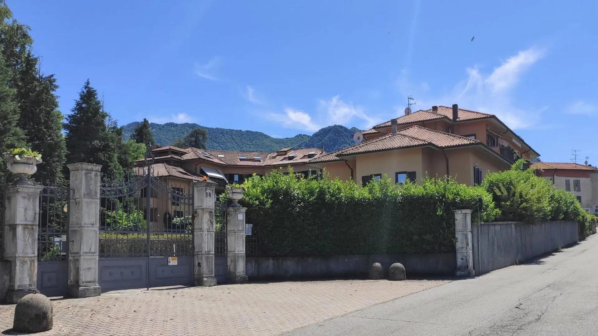 Apartment Magnolia By Interhome Porto Valtravaglia