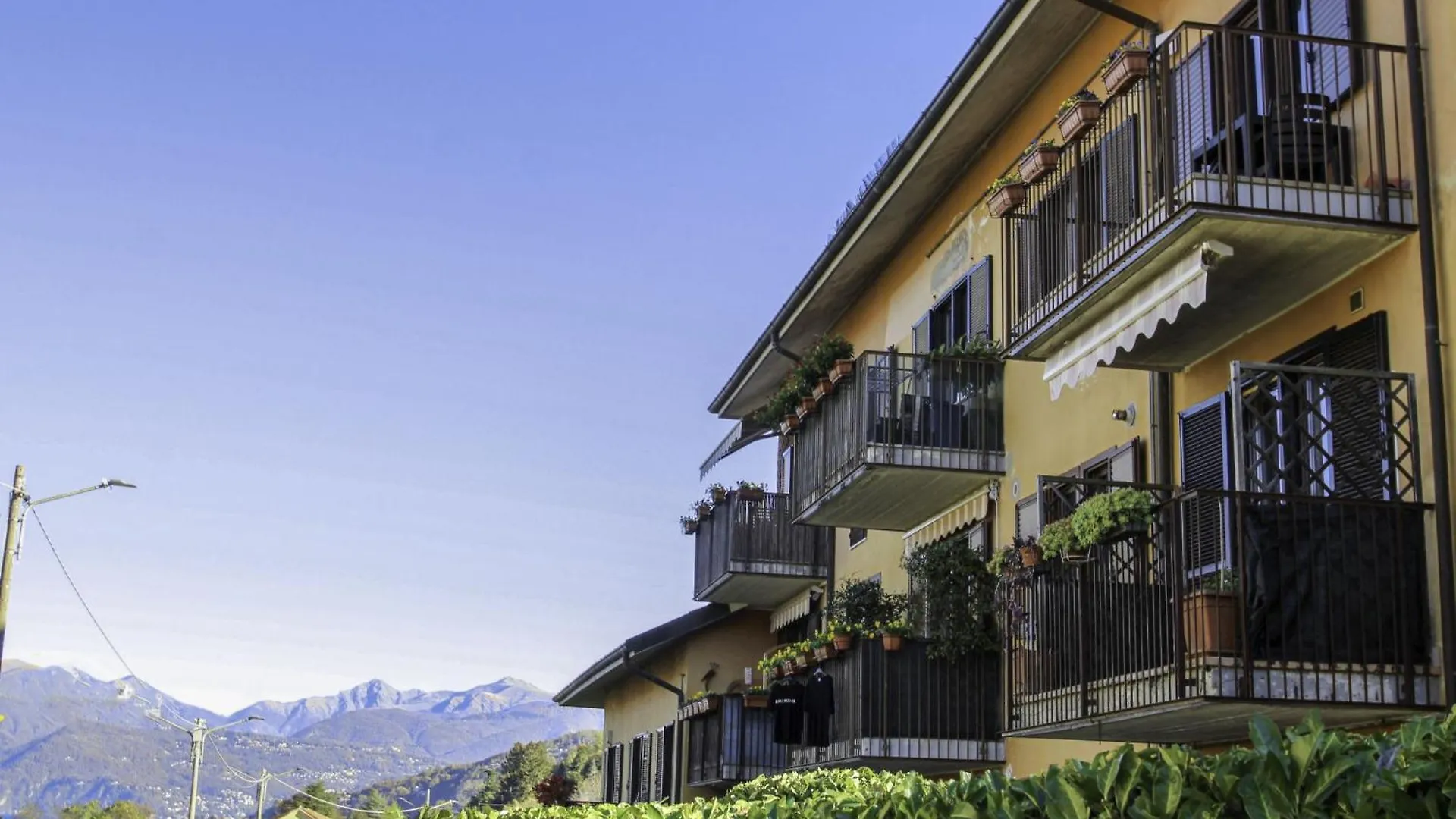 Apartment Magnolia By Interhome Porto Valtravaglia