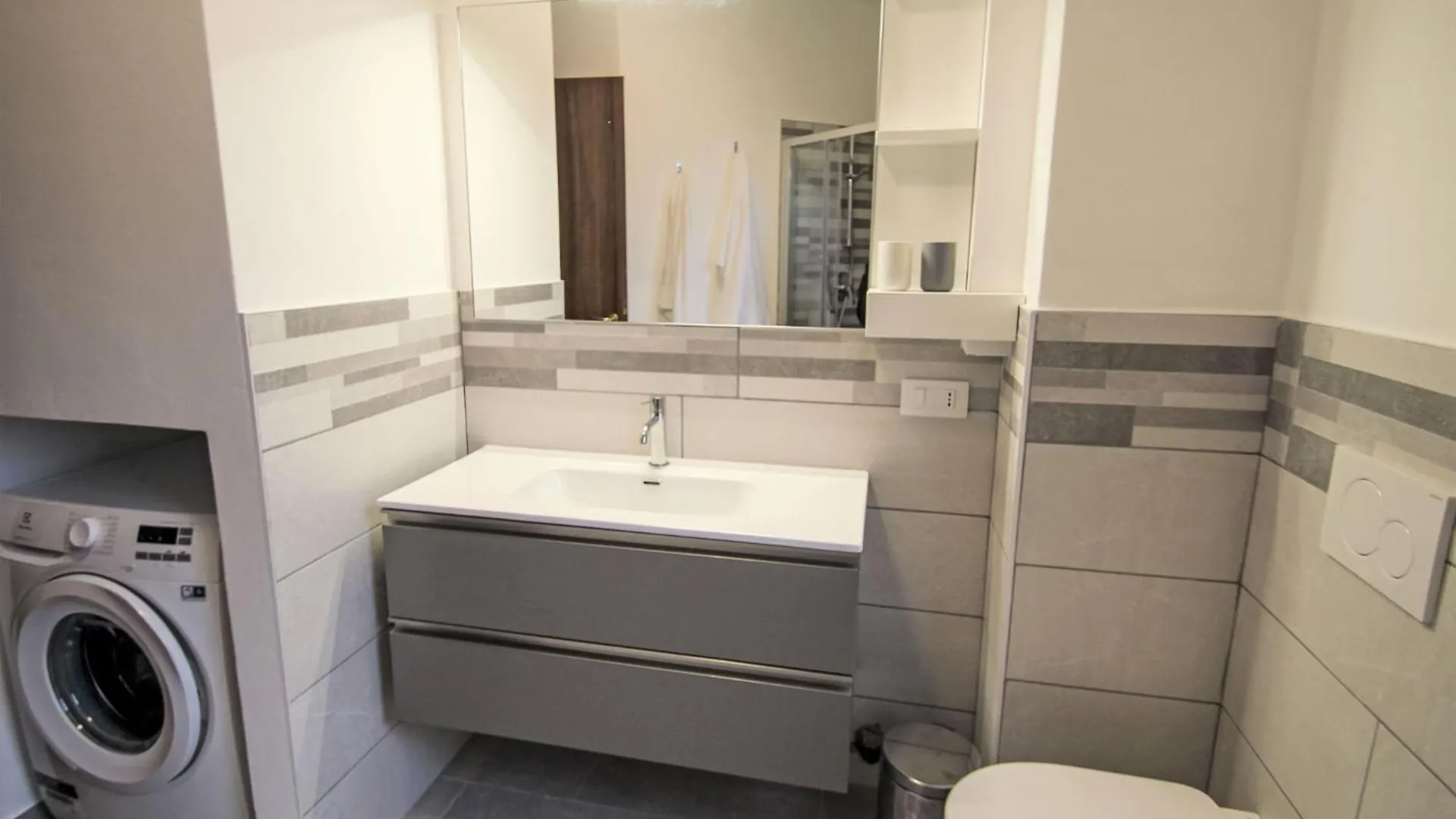 Apartment Magnolia By Interhome Porto Valtravaglia